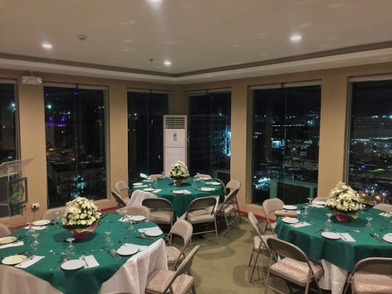 Dalian Peak Hotel Ángeles Extérieur photo